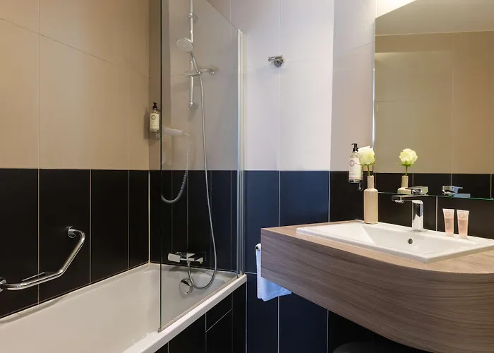 Western Paris Porte De Versailles فندق إسّي لي مولينو