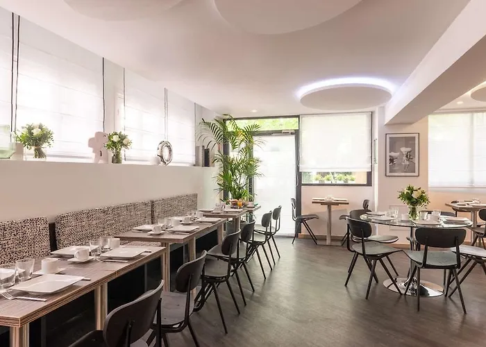 Western Paris Porte De Versailles 3*