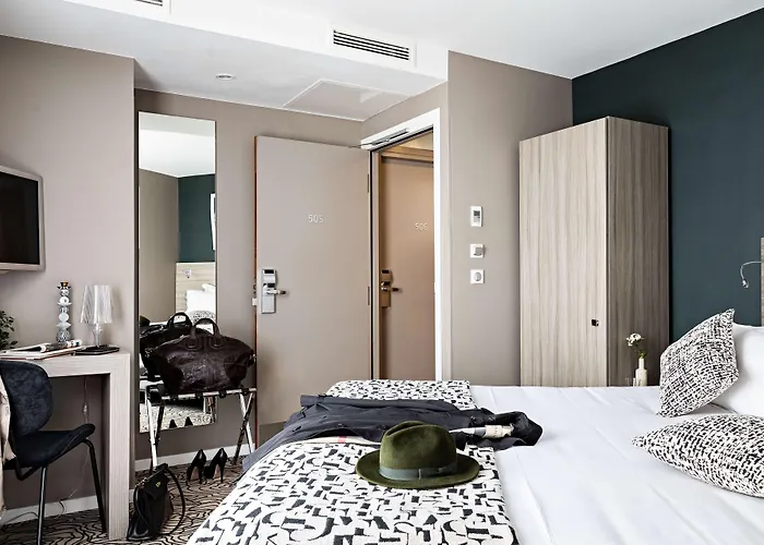 Western Paris Porte De Versailles