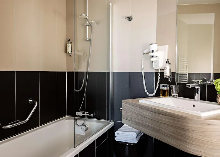 Western Paris Porte De Versailles فندق 3*