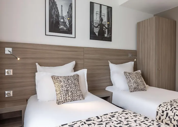 Western Paris Porte De Versailles 3*